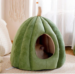 Pumpkin Warm Semi-Enclosed Cat Bed