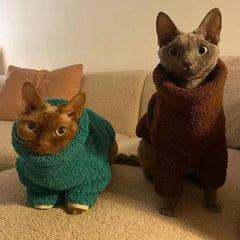 Kuscheliger Katzen-Rollkragenpullover