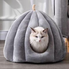 Pumpkin Warm Semi-Enclosed Cat Bed