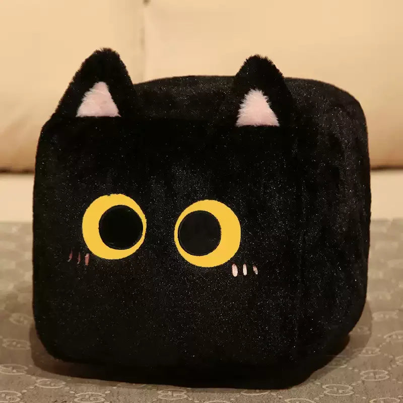 Würfel-Plüschkissen „Schwarze Katze“