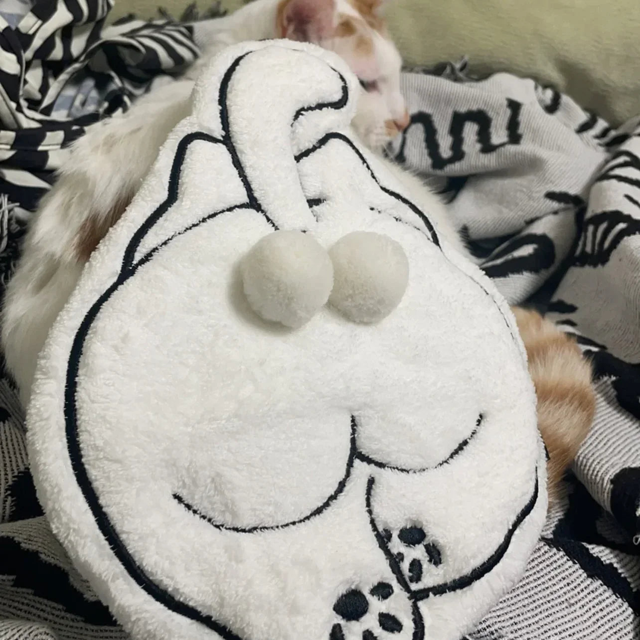 Toalla de mano colgante con forma de huevo de gato