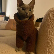 Suéter de cuello alto con diseño de gato acogedor