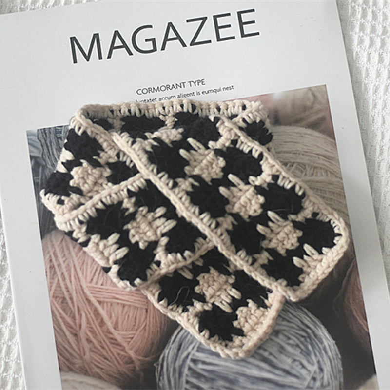Artist Beret & Plaid Scarf Set