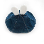 Lindo sombrero de conejo y gato