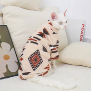 Fleecepullover im Ethno-Stil mit Katzenmotiv