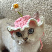 Serie de gorros de punto con motivos florales