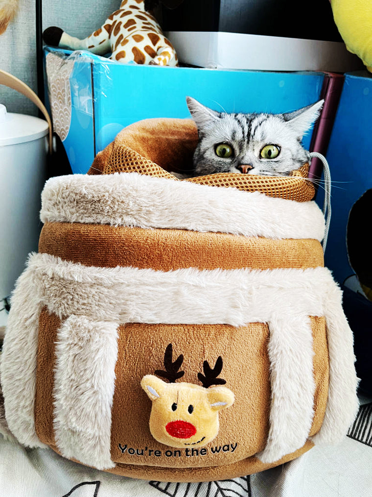 Elk Shaped Pet Carrier